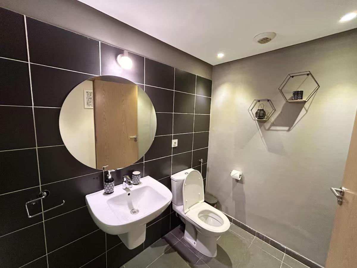 Charming 2 Bedrooms - Train Station Downtown タンジェ エクステリア 写真